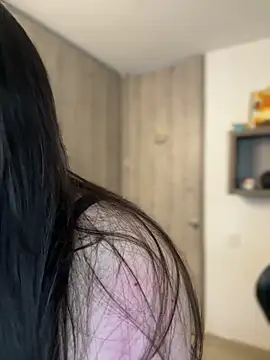 vaneelee online show from 04-15-26, 08:31