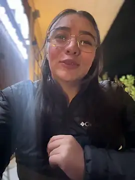 vaneelee online show from 04-11-26, 03:25