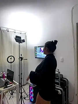 MarcellaGriffin online show from 11-29-25, 07:03