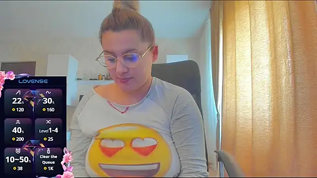 hot evil queen online show from 03-12-25, 08:19