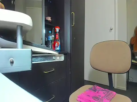 Angelchezcka online show from 02-11-26, 02:22