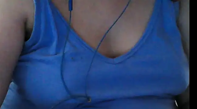 Snapshot of giga-bite chatting on 02-26-25, 05:24 giga-bite online show from 02-26-25, 05:24
