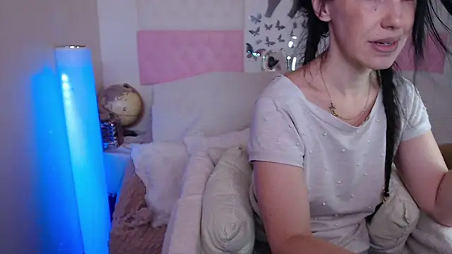 -carla- online show from 11-26-25, 02:39