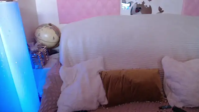 -carla- online show from 03-04-26, 06:32