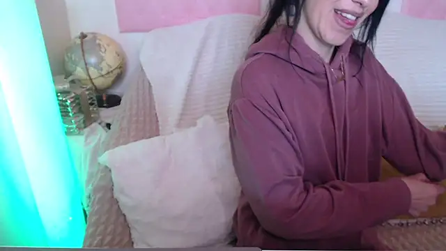 -carla- online show from 04-13-26, 03:49