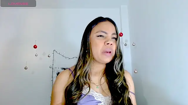 Kylie loveee online show from 12-11-24, 03:15