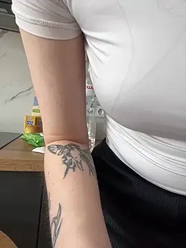  sweet baby  online show from 05-16-26, 07:18