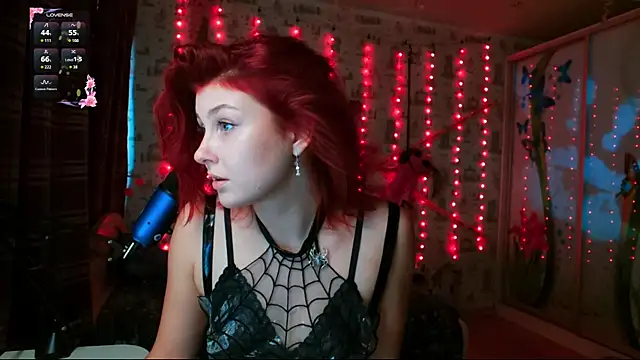 SmokyRose online show from 10-31-25, 10:23