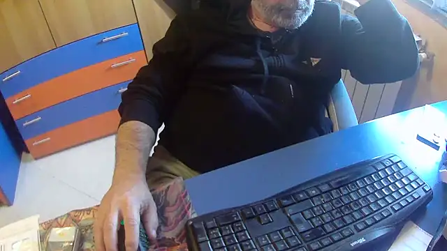 Tango128 online show from 04-19-26, 08:37