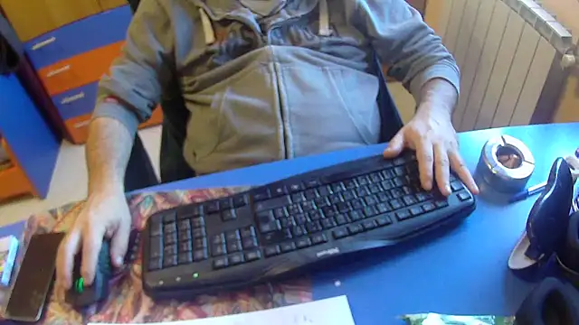 Snapshot of Tango128 chatting on 10-14-25, 10:05 Tango128 online show from 10-14-25, 10:05