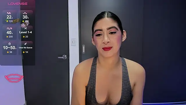 Snapshot of MeganWhite3 chatting on 09-30-25, 03:01 MeganWhite3 online show from 09-30-25, 03:01