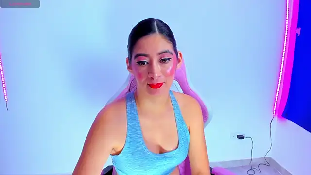 Snapshot of MeganWhite3 chatting on 03-23-25, 04:38 MeganWhite3 online show from 03-23-25, 04:38