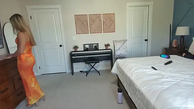 Snapshot of xxyourgirlblair chatting on 09-17-25, 05:37 xxyourgirlblair online show from 09-17-25, 05:37