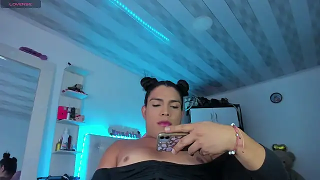 briitany hot online show from 02-18-25, 10:36