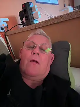 smaili1513 online show from 02-07-25, 01:53