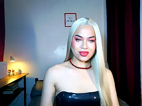 MistressLuna1 online show from 04-11-26, 06:22