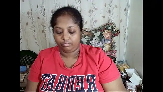 Snapshot of Indiantasha chatting on 02-19-26, 04:37 Indiantasha online show from 02-19-26, 04:37