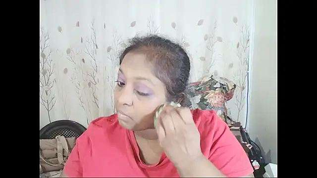 Snapshot of Indiantasha chatting on 06-01-26, 04:50 Indiantasha online show from 06-01-26, 04:50