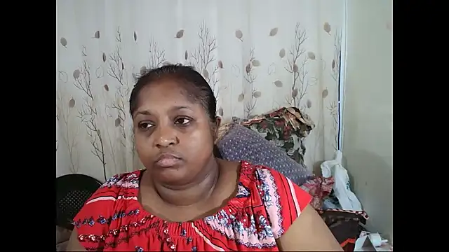 Snapshot of Indiantasha chatting on 02-26-26, 04:40 Indiantasha online show from 02-26-26, 04:40