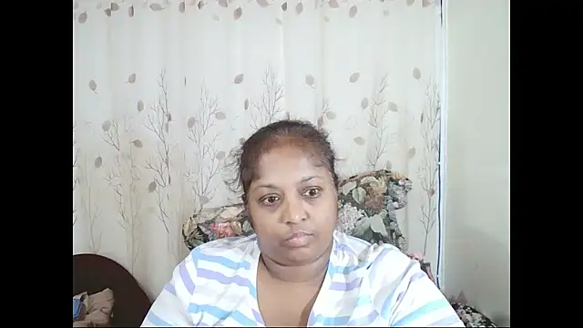 Snapshot of Indiantasha chatting on 05-21-26, 04:04 Indiantasha online show from 05-21-26, 04:04