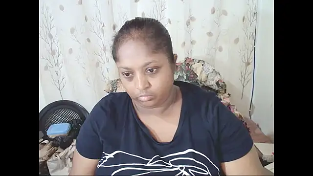 Snapshot of Indiantasha chatting on 02-11-26, 04:07 Indiantasha online show from 02-11-26, 04:07