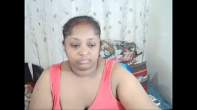 Snapshot of Indiantasha chatting on 02-28-26, 10:59 Indiantasha online show from 02-28-26, 10:59