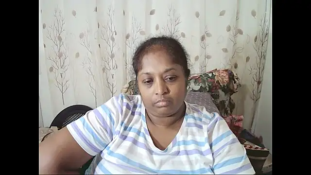 Snapshot of Indiantasha chatting on 04-20-26, 04:41 Indiantasha online show from 04-20-26, 04:41
