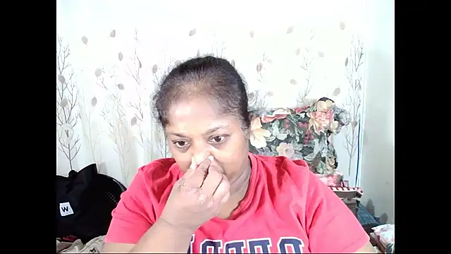 Snapshot of Indiantasha chatting on 04-27-26, 03:54 Indiantasha online show from 04-27-26, 03:54