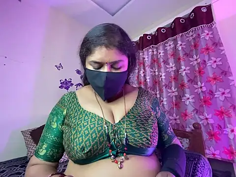 Snapshot of Love_4Sex chatting on 04-25-26, 05:21 Love 4Sex online show from 04-25-26, 05:21