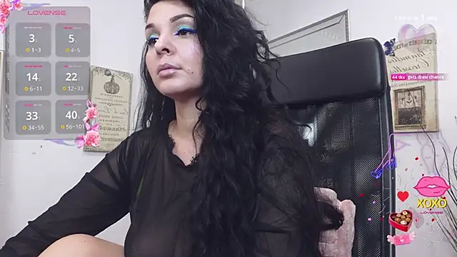 LexyRene online show from 10-19-25, 06:21