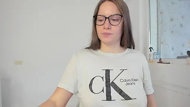 Snapshot of DiamondKay chatting on 02-05-26, 08:43 DiamondKay online show from 02-05-26, 08:43