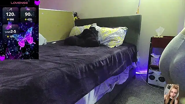 Blondiewithanass online show from 02-03-26, 06:22