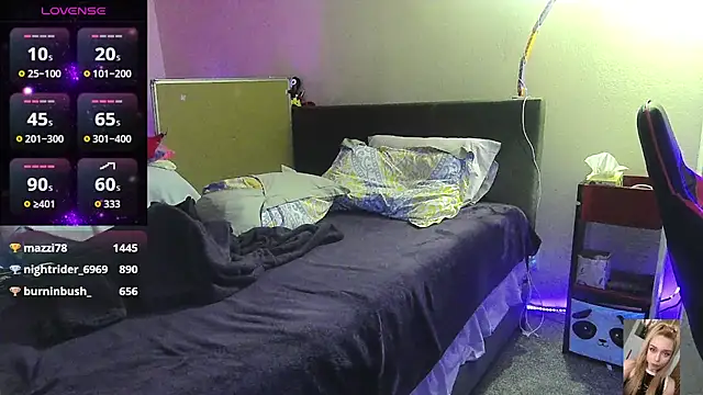 Blondiewithanass online show from 11-21-25, 02:54