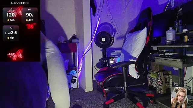 Blondiewithanass online show from 04-07-26, 06:21