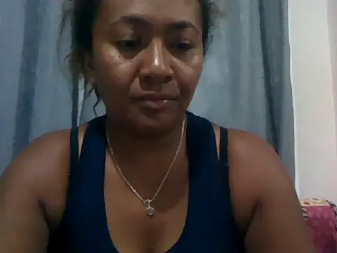 Snapshot of sexyladii chatting on 05-12-26, 04:35 sexyladii online show from 05-12-26, 04:35
