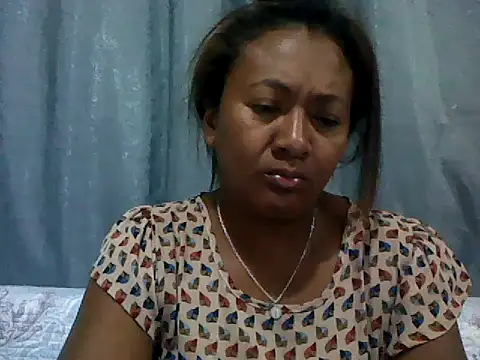 Snapshot of sexyladii chatting on 04-11-26, 05:27 sexyladii online show from 04-11-26, 05:27