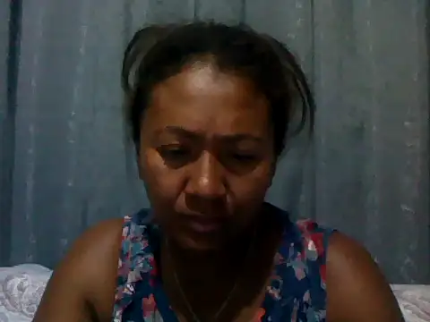 Snapshot of sexyladii chatting on 04-09-26, 04:46 sexyladii online show from 04-09-26, 04:46