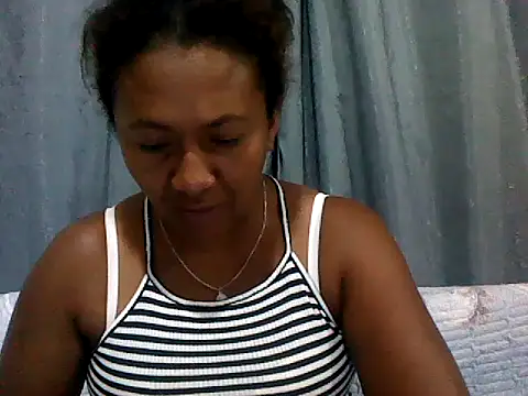 Snapshot of sexyladii chatting on 04-10-26, 04:25 sexyladii online show from 04-10-26, 04:25