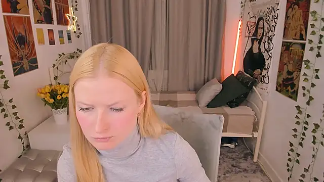 Laly Peach online show from 10-11-25, 04:41