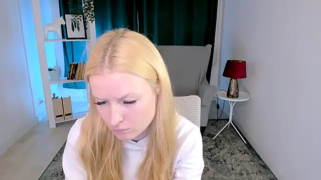 Snapshot of Laly_Peach chatting on 07-03-26, 11:17 Laly Peach online show from 07-03-26, 11:17