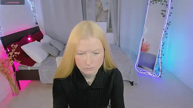 Laly Peach online show from 03-11-26, 11:15