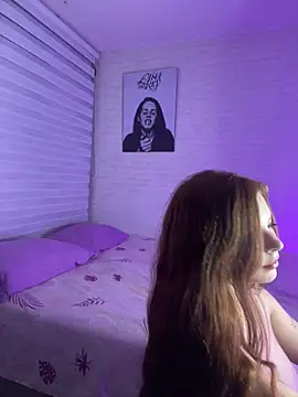 Snapshot of Niky_Love chatting on 03-03-25, 03:27 Niky Love online show from 03-03-25, 03:27