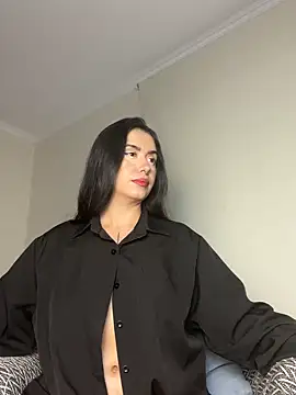 Snapshot of Samispank chatting on 05-17-26, 12:32 Samispank online show from 05-17-26, 12:32