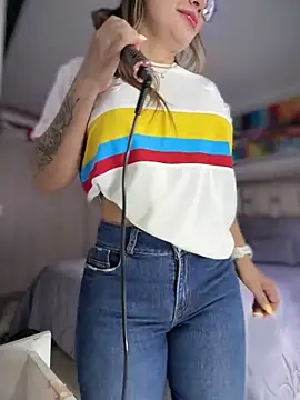 DIANITA 1988 online show from 06-17-26, 03:33