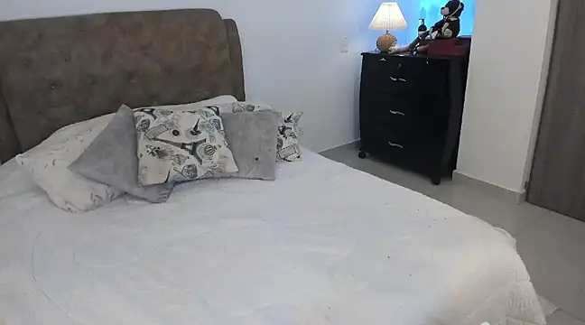 K a t i a  online show from 12-05-24, 03:44