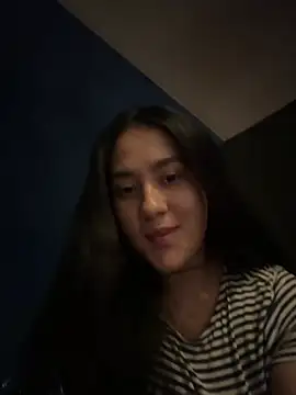Snapshot of Nina_lovi chatting on 05-23-26, 03:38 Nina lovi online show from 05-23-26, 03:38