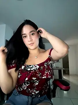 Nina lovi online show from 01-14-26, 10:57