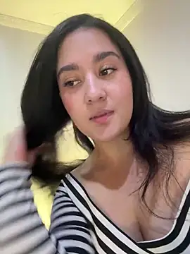 Snapshot of Nina_lovi chatting on 12-07-24, 11:29 Nina lovi online show from 12-07-24, 11:29
