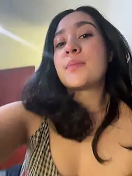 Snapshot of Nina_lovi chatting on 03-14-25, 02:10 Nina lovi online show from 03-14-25, 02:10