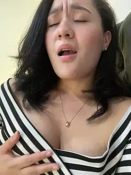 Snapshot of Nina_lovi chatting on 01-10-25, 11:29 Nina lovi online show from 01-10-25, 11:29